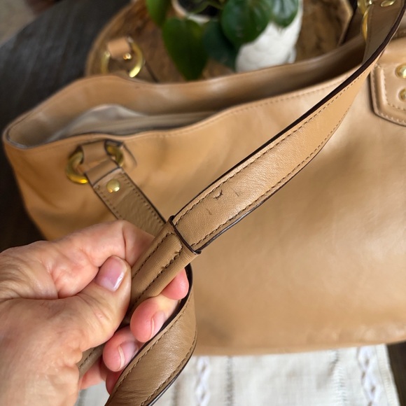 Coach Campbell Belle Tan Leather Shoulder Tote with Scarf - Picture 7 of 12